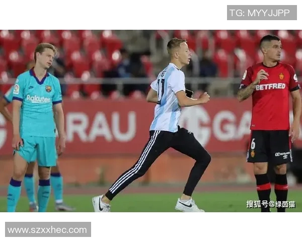 久保建英在西甲赛场的精彩表现引发球迷热议与期待